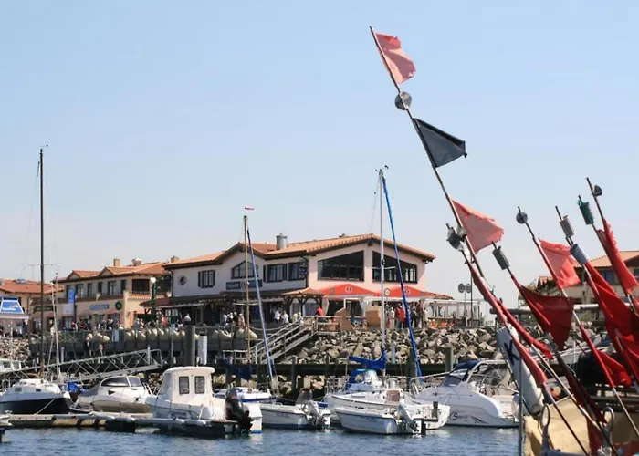 Comfortable Near Insel Poel 아파트